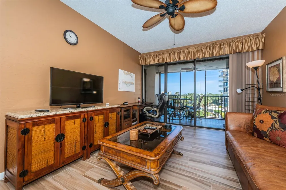 6 BELLEVIEW BOULEVARD #306 Belleair, FL 33756