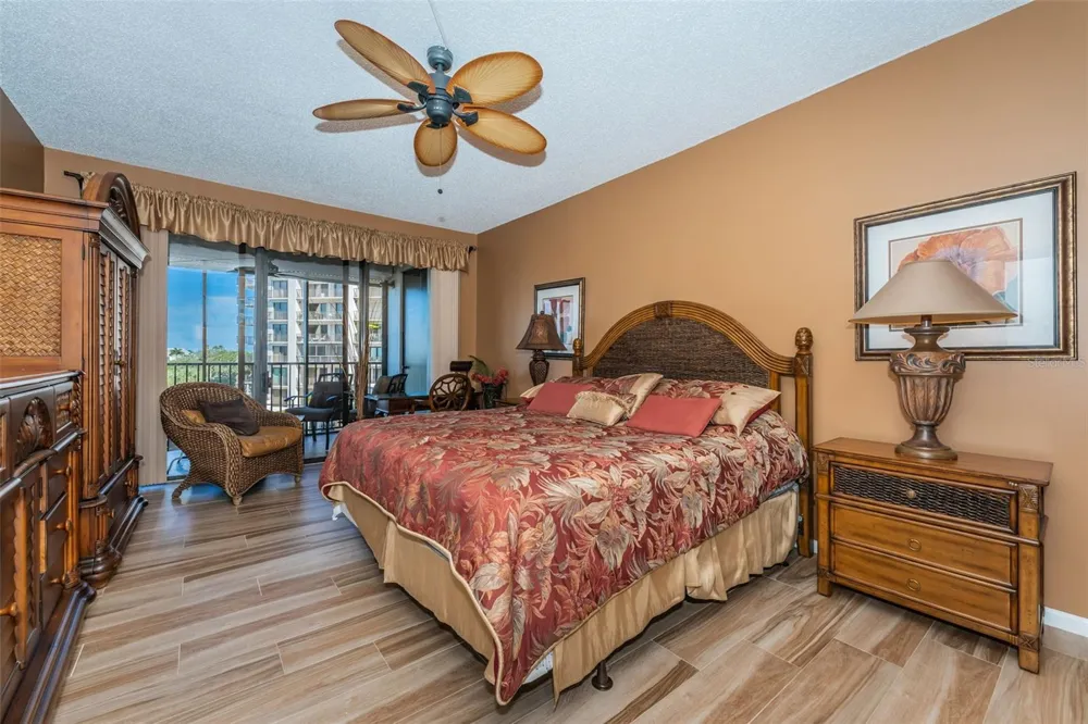 6 BELLEVIEW BOULEVARD #306 Belleair, FL 33756