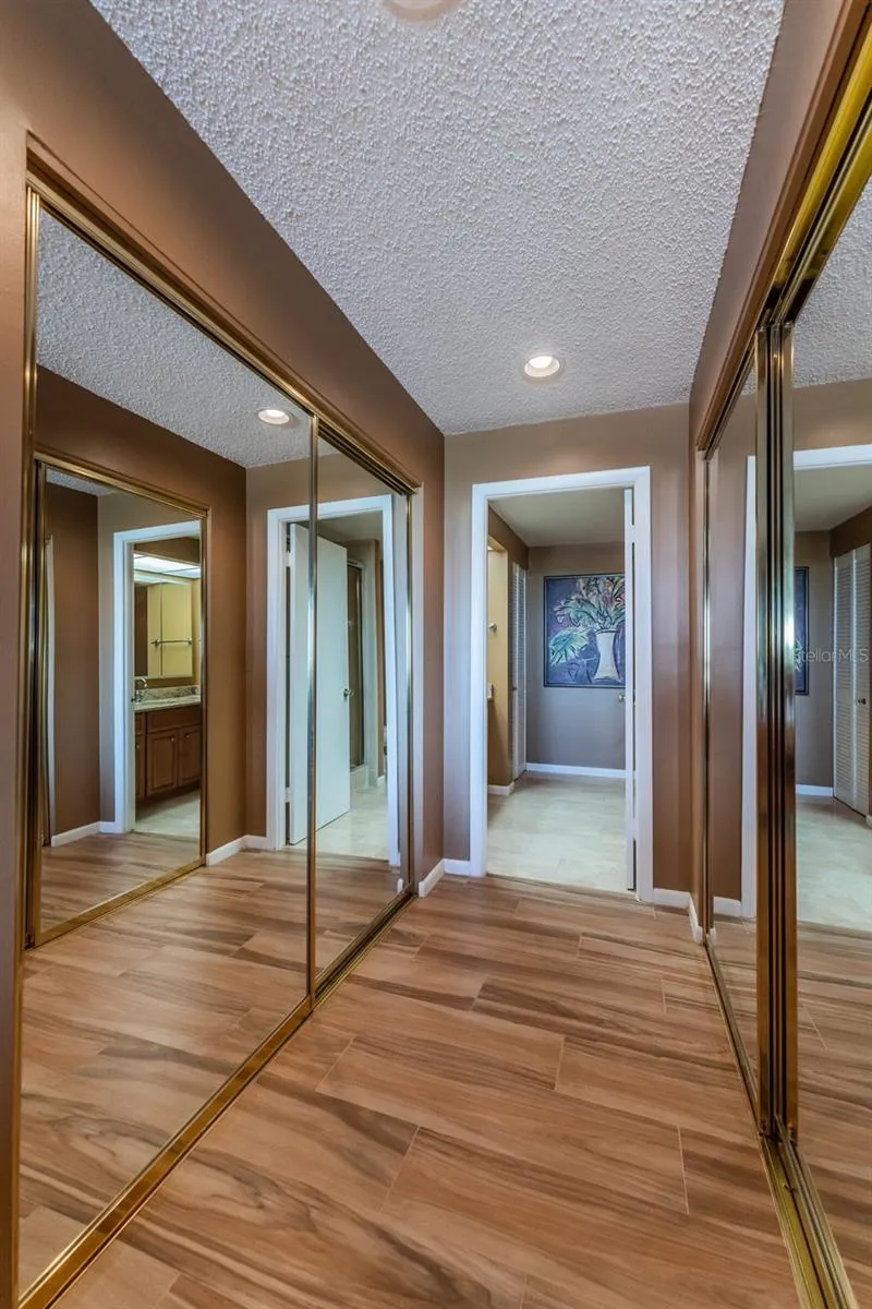 6 BELLEVIEW BOULEVARD #306 Belleair, FL 33756
