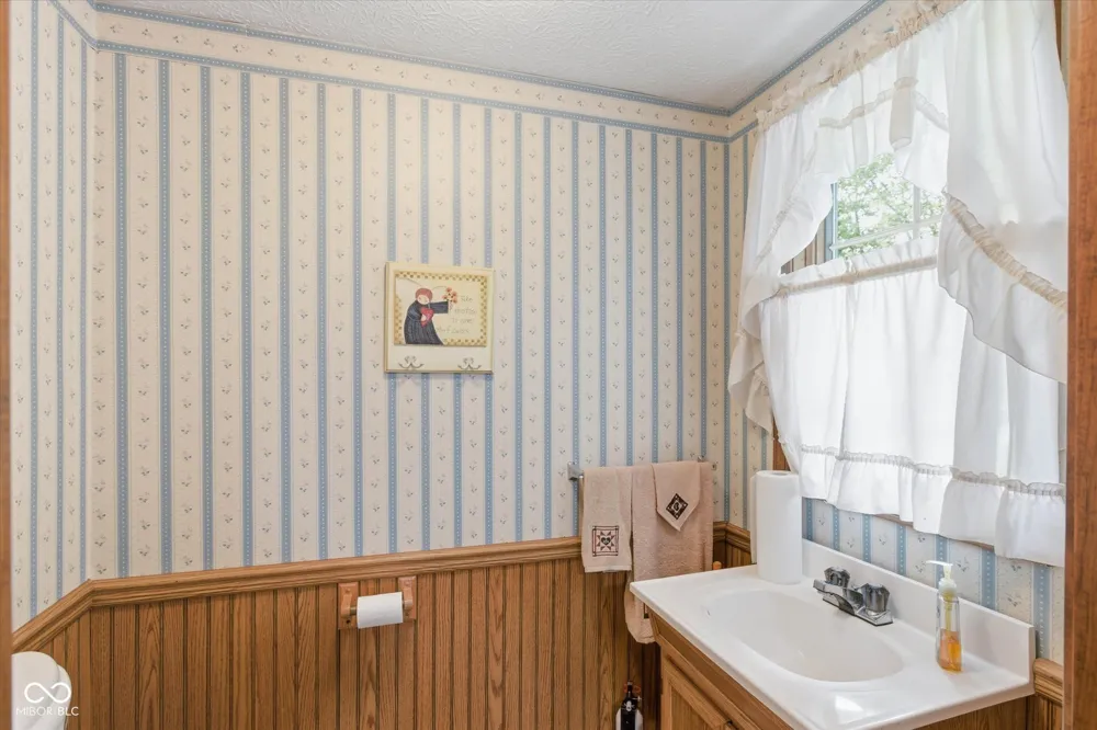 4618 W Harvest Lane Bloomington, IN 47404