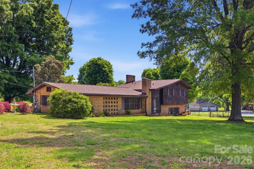 3634 Brookwood Drive Maiden, NC 28650