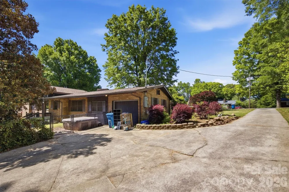 3634 Brookwood Drive Maiden, NC 28650
