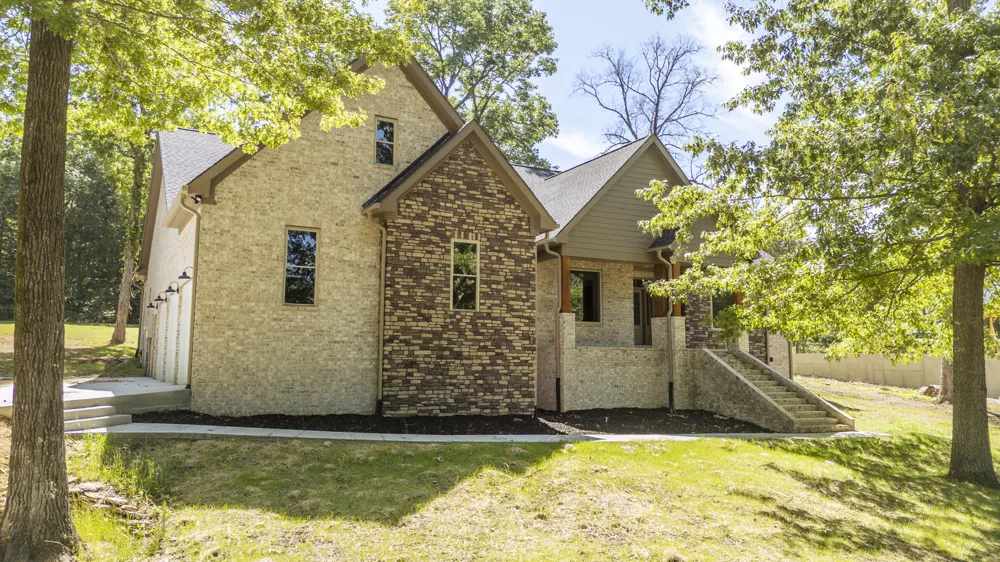 621 Bradley Ln Bath Springs, TN 38311
