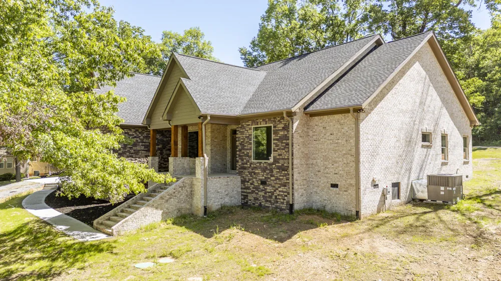 621 Bradley Ln Bath Springs, TN 38311