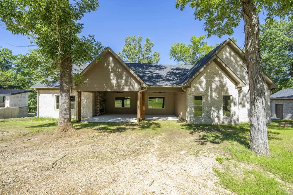 621 Bradley Ln Bath Springs, TN 38311