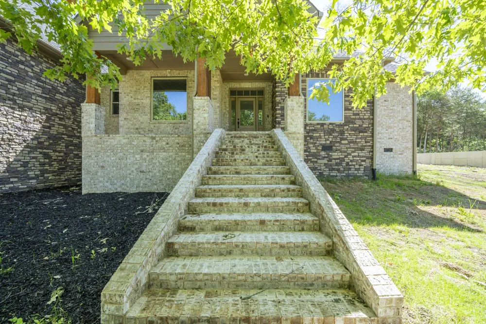 621 Bradley Ln Bath Springs, TN 38311