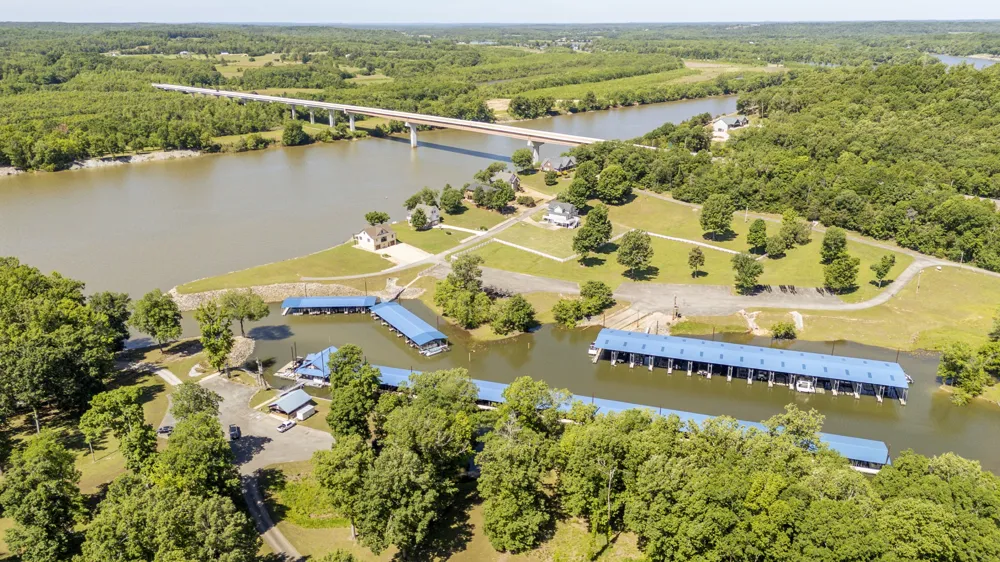621 Bradley Ln Bath Springs, TN 38311