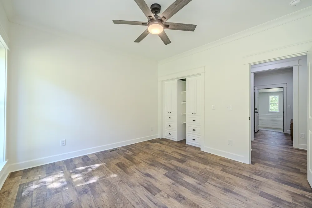 621 Bradley Ln Bath Springs, TN 38311