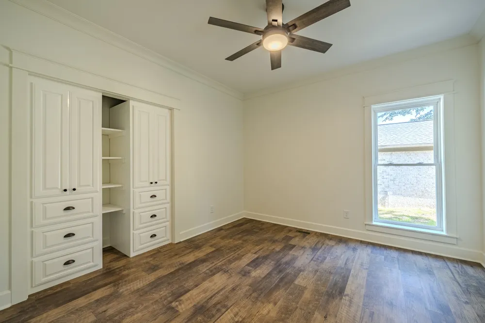 621 Bradley Ln Bath Springs, TN 38311