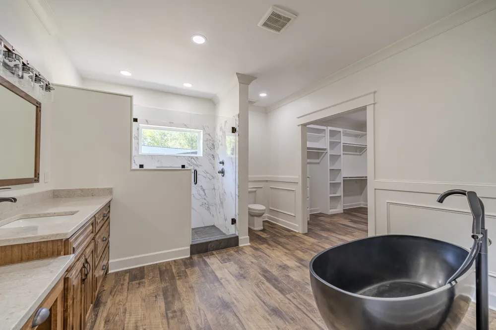 621 Bradley Ln Bath Springs, TN 38311