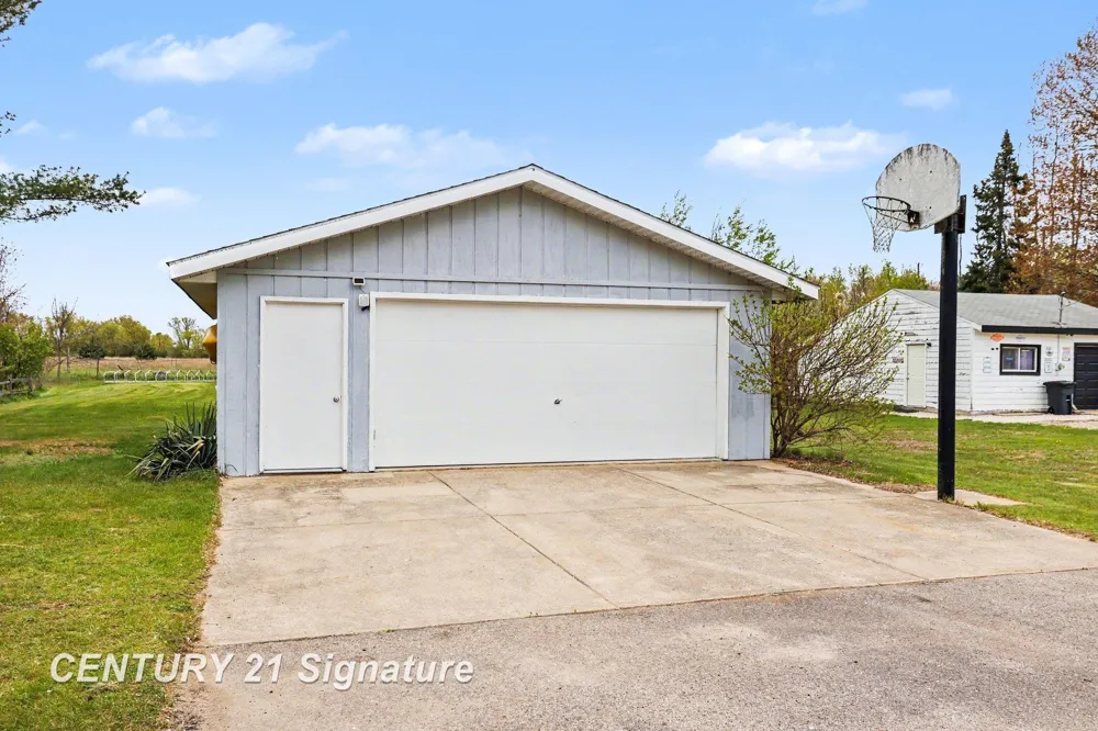 1361 Mckimmy Drive Tobacco Township, MI 48612