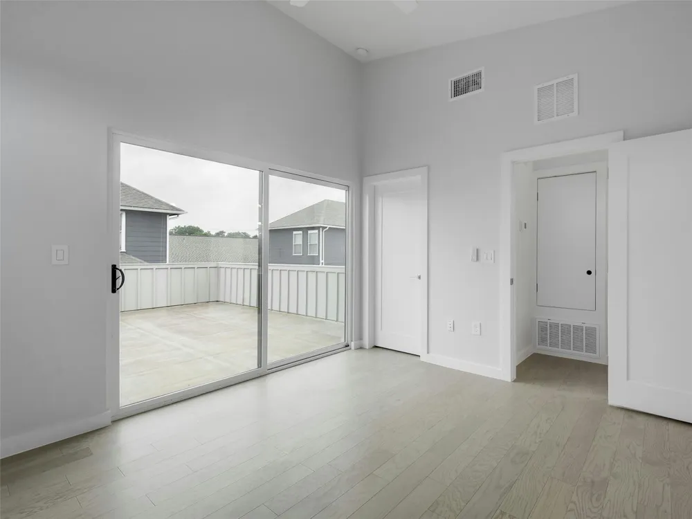 313 Blackson Avenue #B Austin, TX 78752