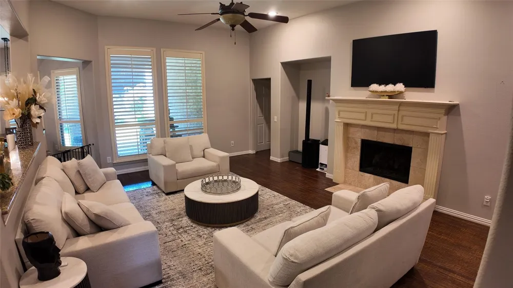 1005 Grandbury Street #A Cleburne, TX 76033