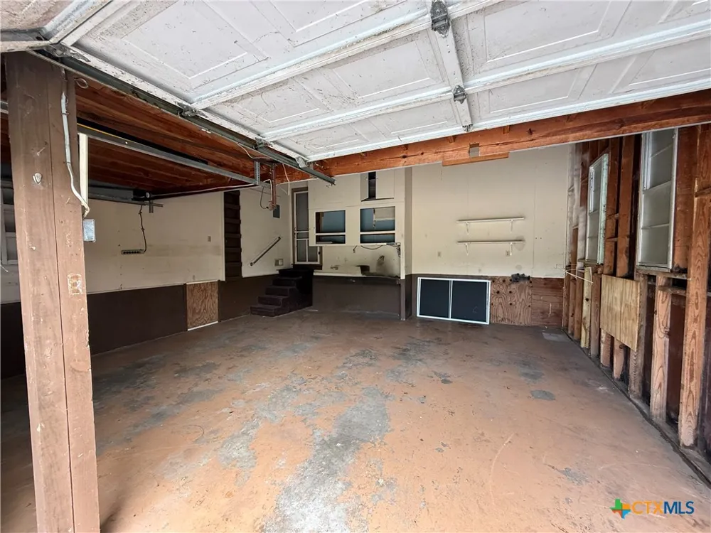 105 Sanders Street Palacios, TX 77465