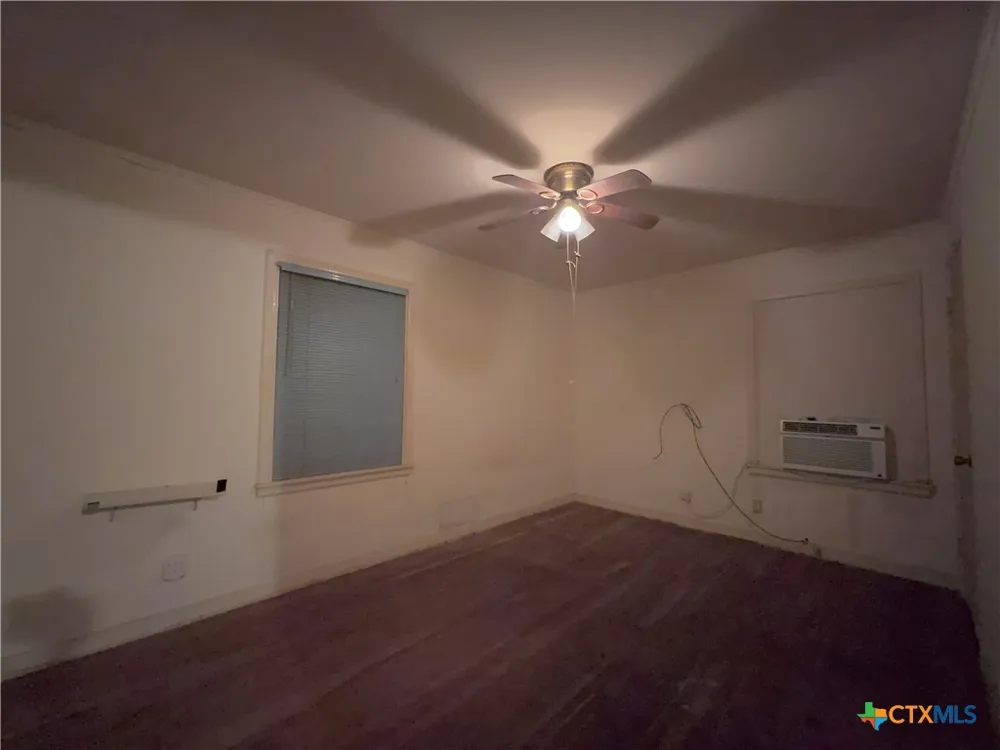 105 Sanders Street Palacios, TX 77465