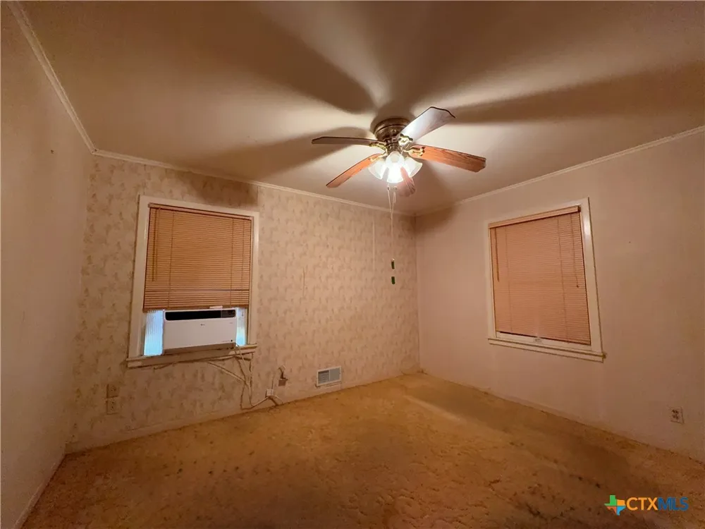 105 Sanders Street Palacios, TX 77465