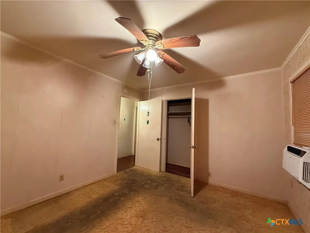 105 Sanders Street Palacios, TX 77465