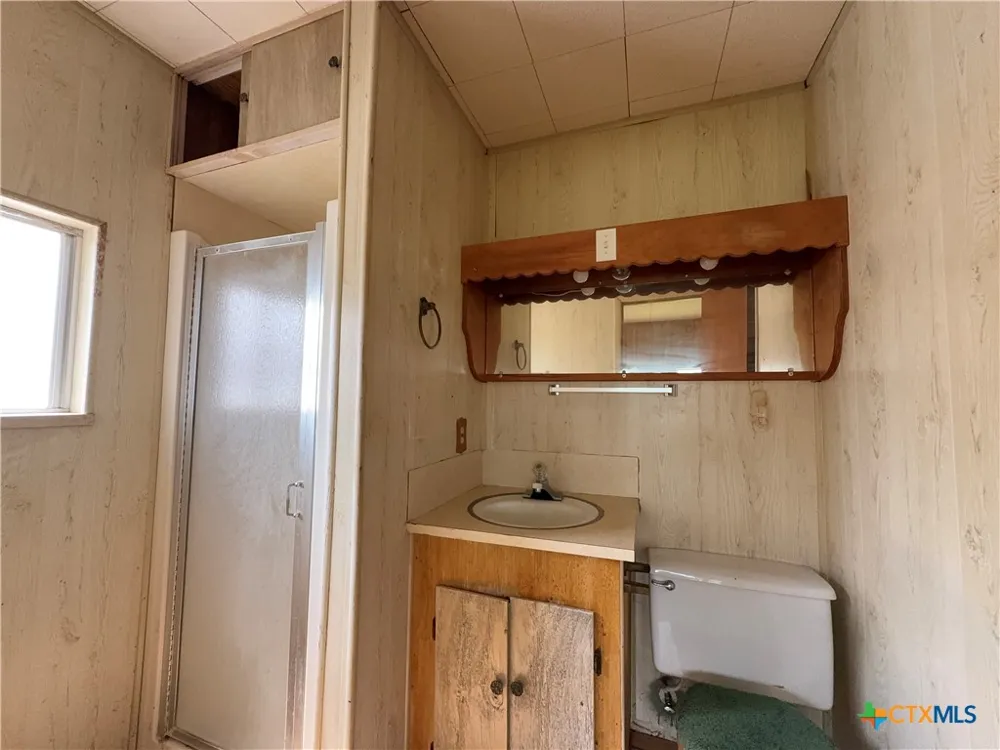 105 Sanders Street Palacios, TX 77465