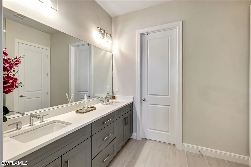 Cayman Drive Naples, FL 34114