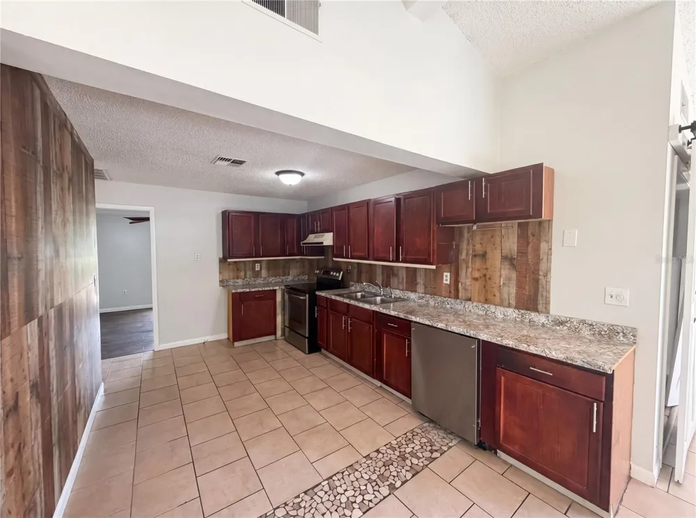 613 4TH STREET NE Fort Meade, FL 33841
