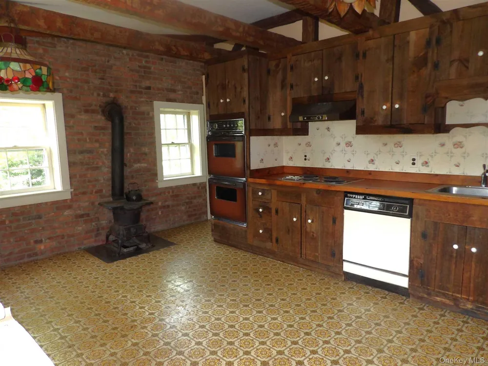 303 Hicks Hill Road Stanfordville, NY 12582