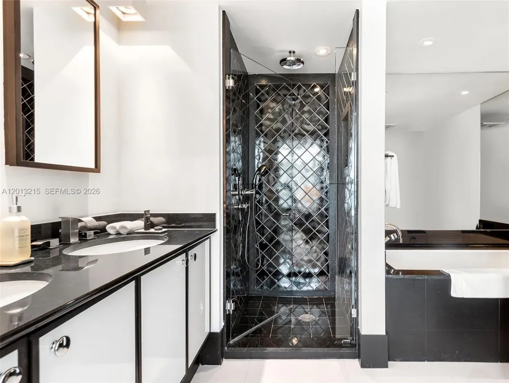 Address Not Shown Miami Beach, FL 33139