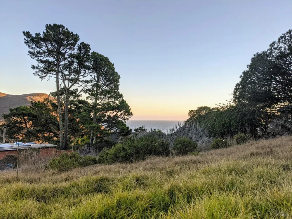 4 White Way Muir Beach, CA 94965
