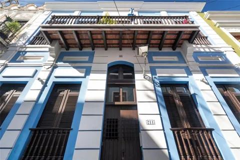 211 Calle SOL PH #301