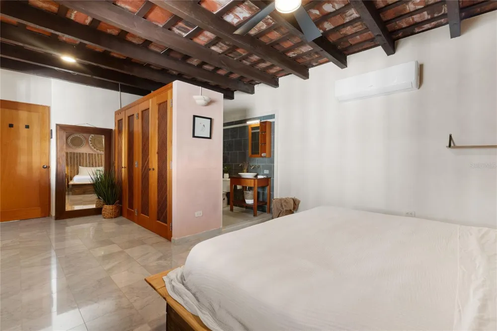 211 Calle SOL PH #301 San Juan, PR 00901