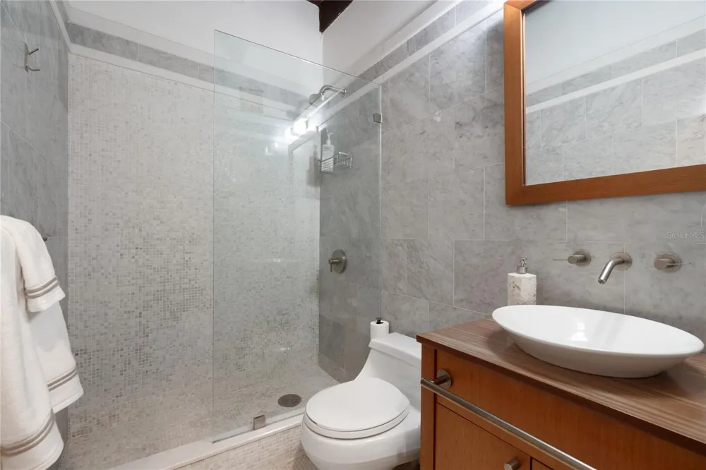 211 Calle SOL PH #301 San Juan, PR 00901