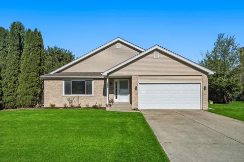 7617 Starling Drive