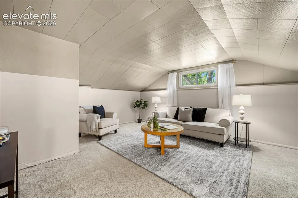 27 Dunsmere Avenue Pueblo, CO 81004