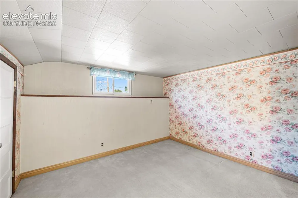 27 Dunsmere Avenue Pueblo, CO 81004