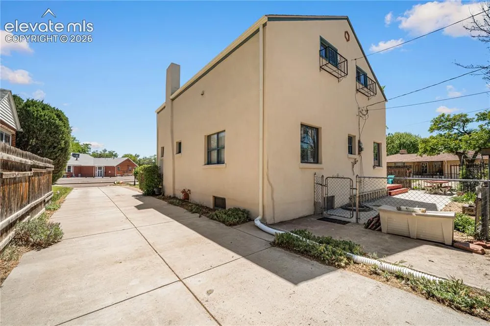 27 Dunsmere Avenue Pueblo, CO 81004