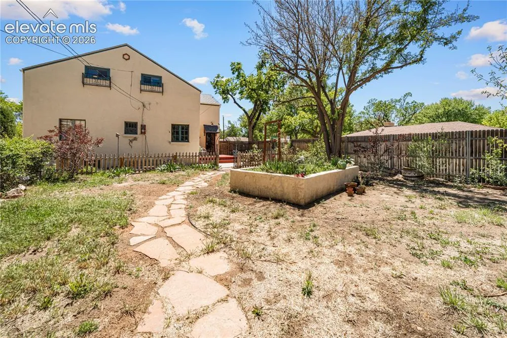 27 Dunsmere Avenue Pueblo, CO 81004