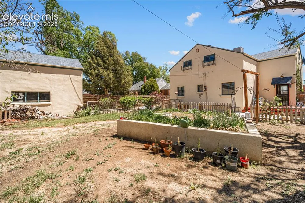 27 Dunsmere Avenue Pueblo, CO 81004