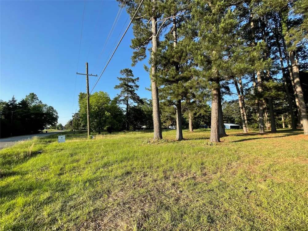 601 Cemetery Road NW Springhill, LA 71075