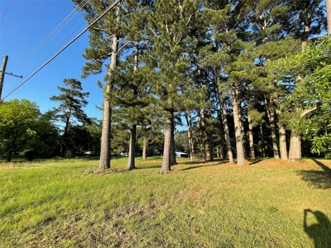 601 Cemetery Road NW