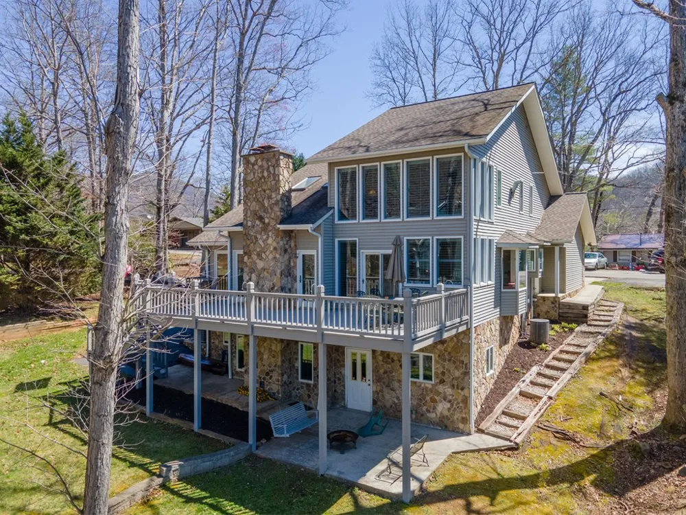 Avisco Road Robbinsville, NC 28771