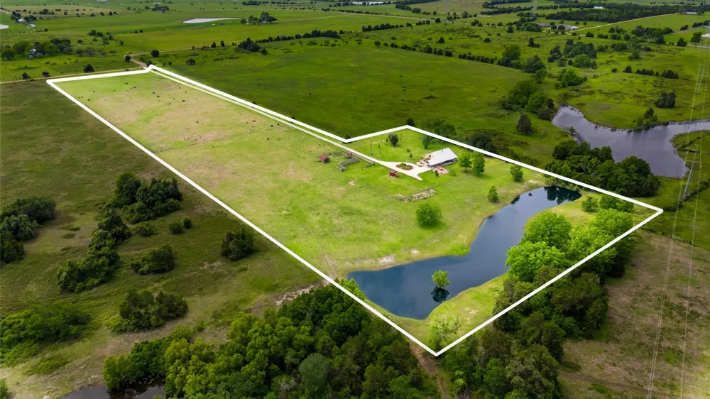 7835 Berger Road Schulenburg, TX 78956
