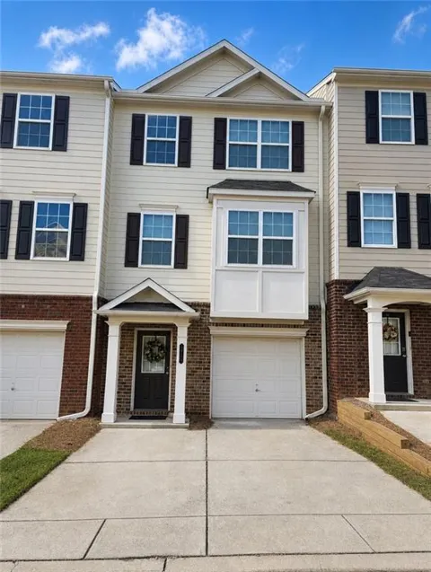 6776 Blackstone Place #10