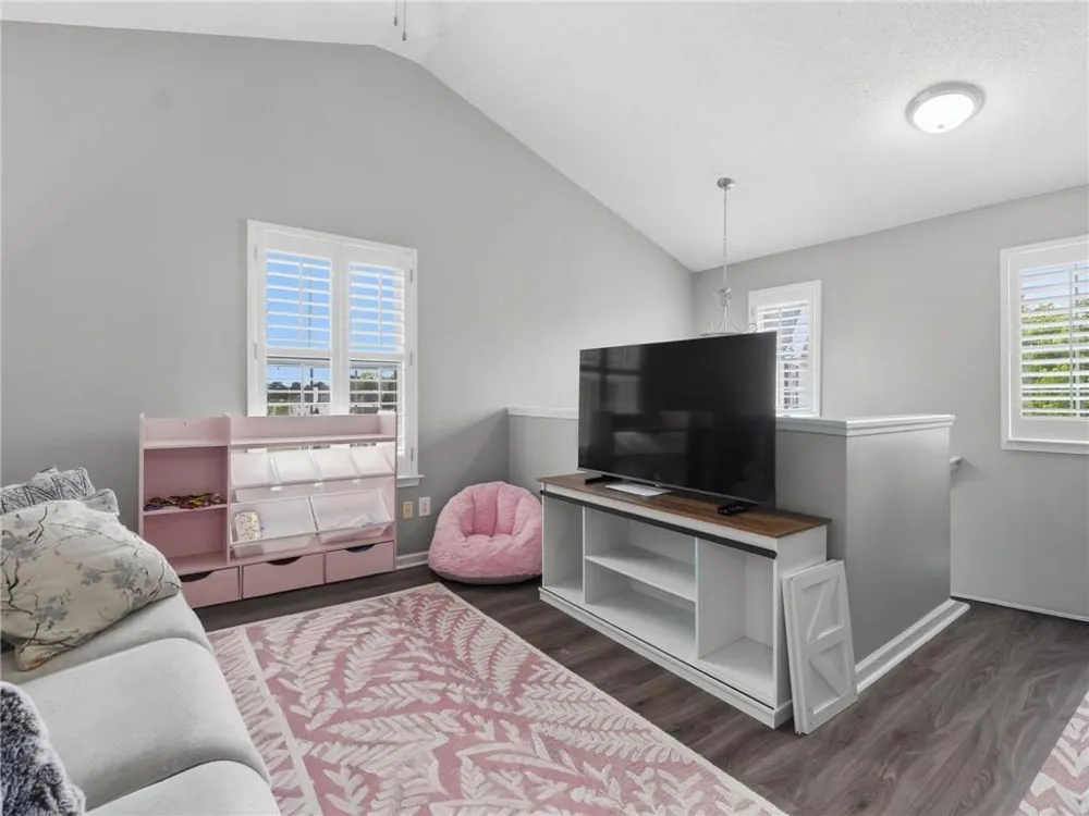 140 Fox Creek Drive Woodstock, GA 30188