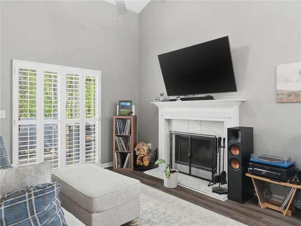 140 Fox Creek Drive Woodstock, GA 30188