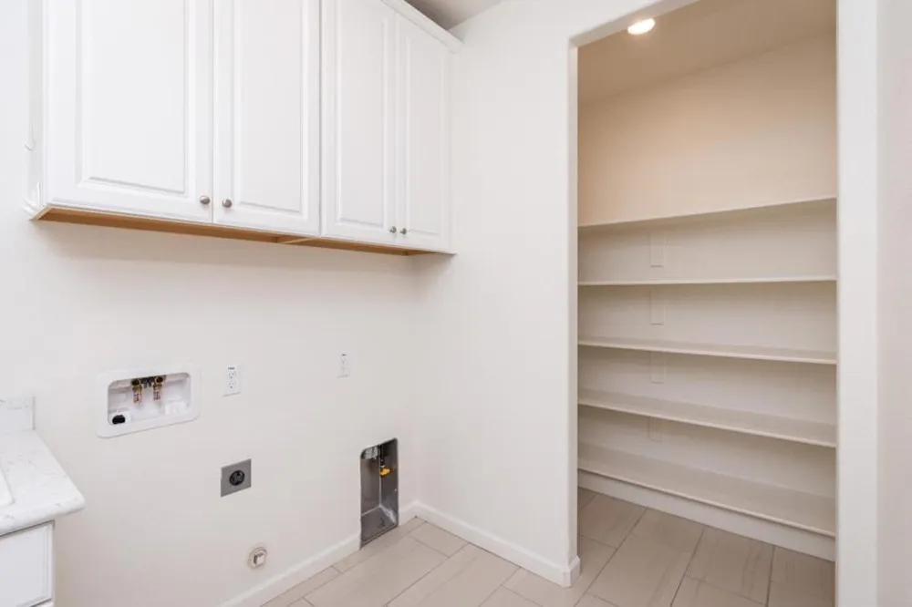 9269 Red Thistle Court Sacramento, CA 95829