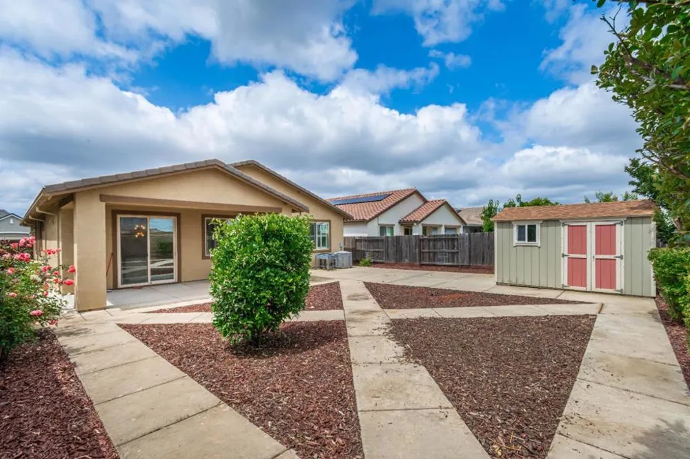 9269 Red Thistle Court Sacramento, CA 95829