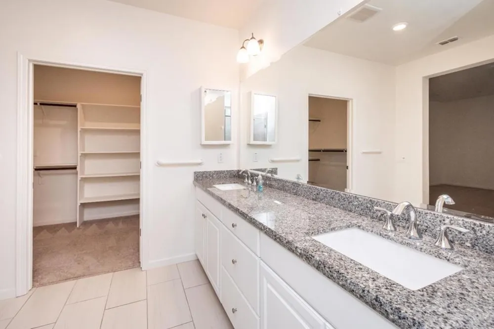 9269 Red Thistle Court Sacramento, CA 95829