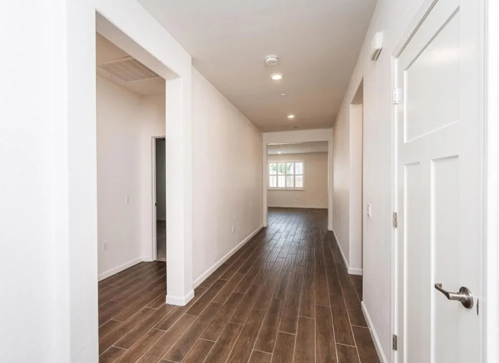 9269 Red Thistle Court Sacramento, CA 95829