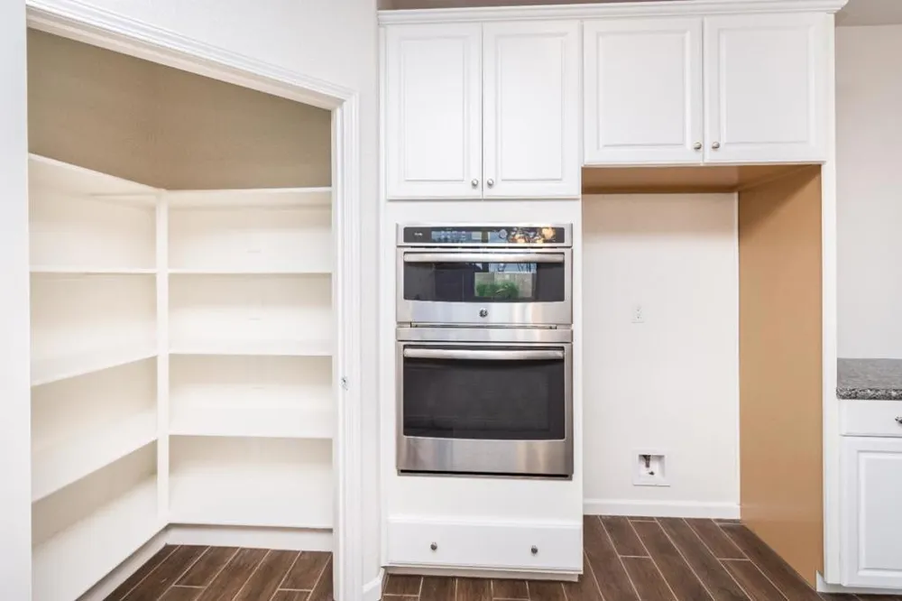 9269 Red Thistle Court Sacramento, CA 95829