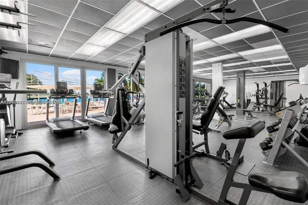 9100 W Bay Harbor Dr #11A Bay Harbor Islands, FL 33154