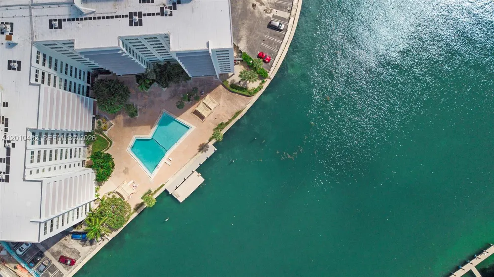 9100 W Bay Harbor Dr #11A Bay Harbor Islands, FL 33154